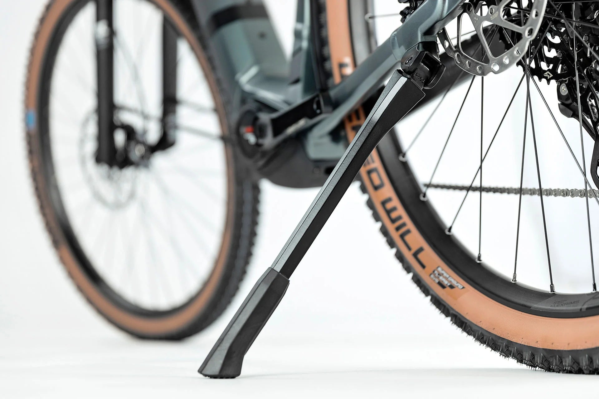 Centurion Backfire R2000 EQ