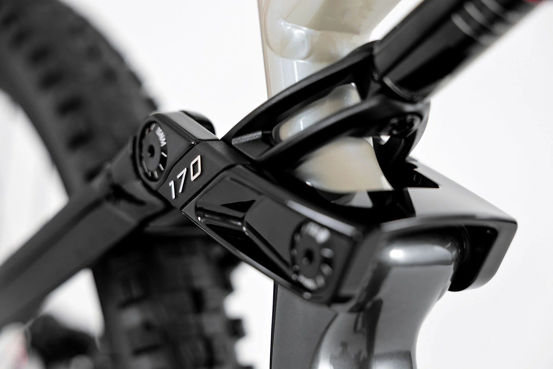 Centurion No Pogo R3000