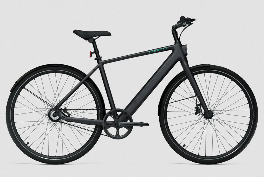 Tenways CGO600 Pro „Classic“ steht unter dem Licht